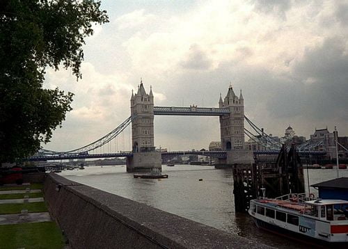 Buildings and Bridges Wall Decals 42